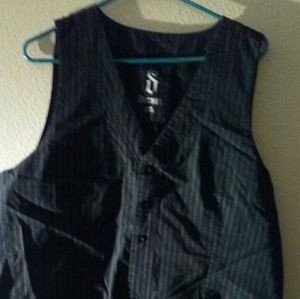 DECREE vest
